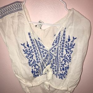 White cap sleeve embroidered crop top